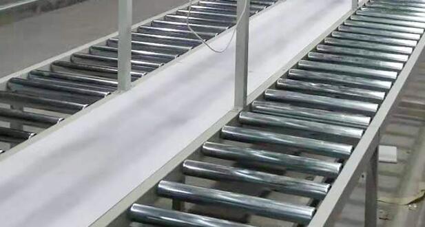 輸送機(jī)